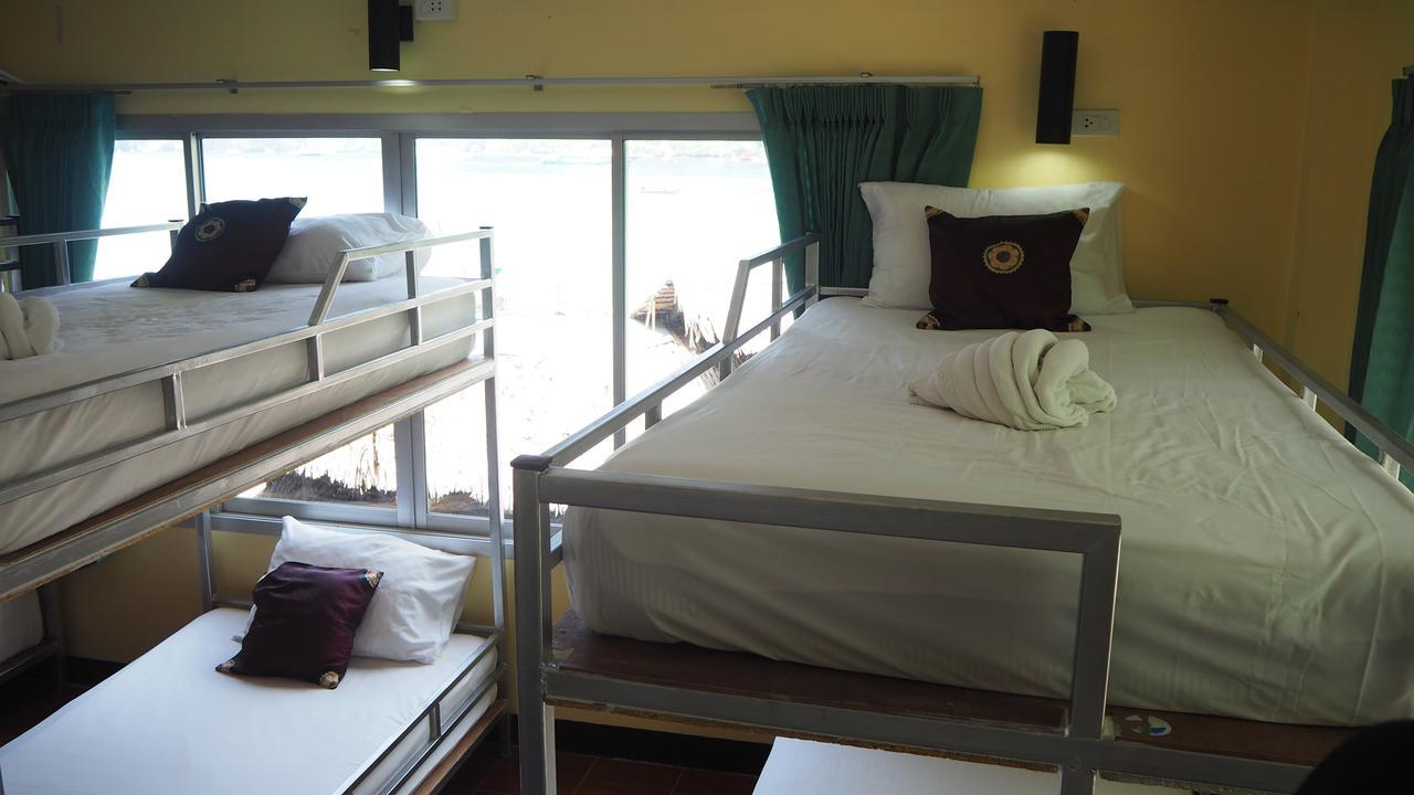 Chaokoh Phi Phi Hostel Екстериор снимка