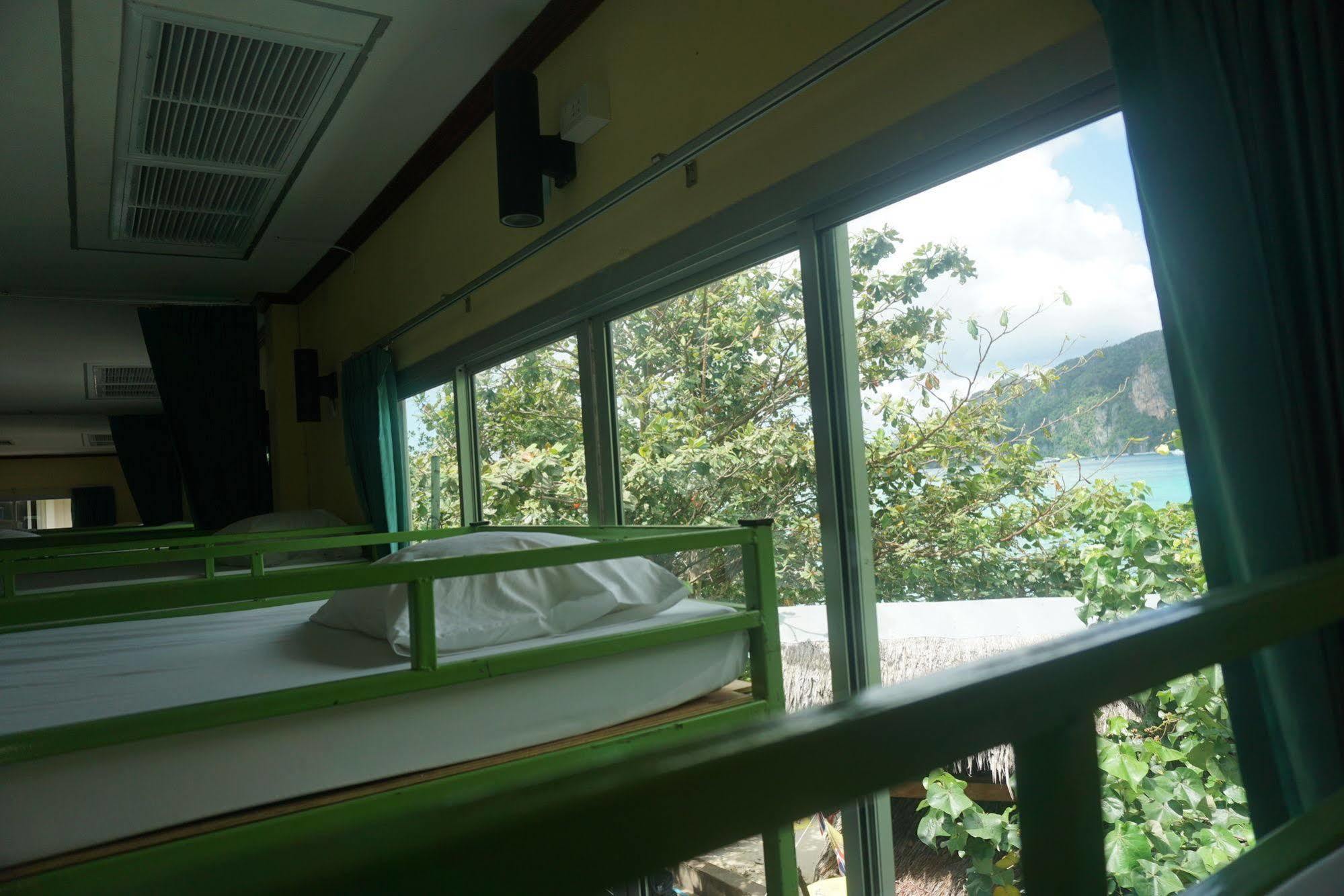 Chaokoh Phi Phi Hostel Екстериор снимка